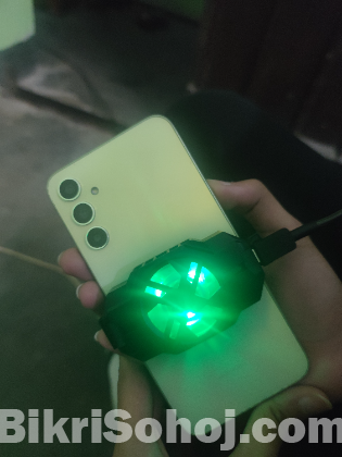 Phone cooler for (Extreme gamers)